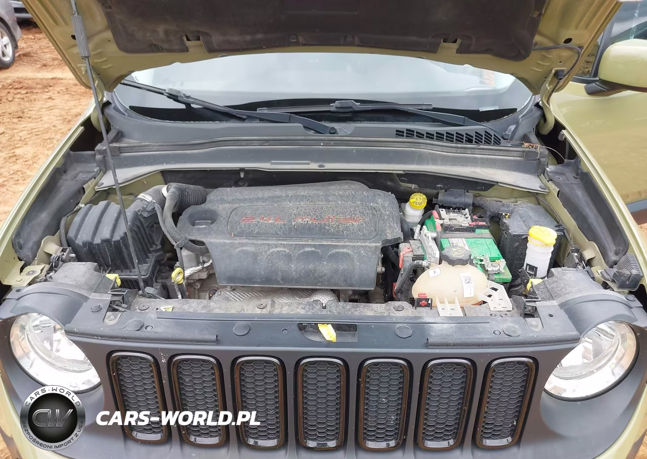 2015 Jeep Renegade Latitude VIN:ZACCJABT2FPB82651 - 10