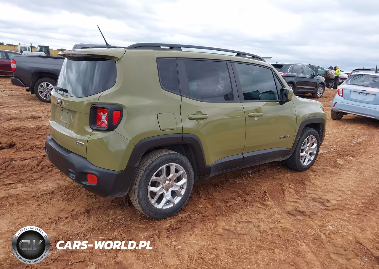 2015 Jeep Renegade Latitude VIN:ZACCJABT2FPB82651 - 4