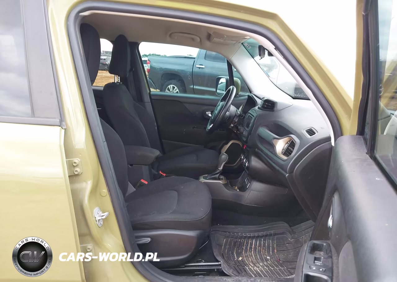 2015 Jeep Renegade Latitude VIN:ZACCJABT2FPB82651 - 5
