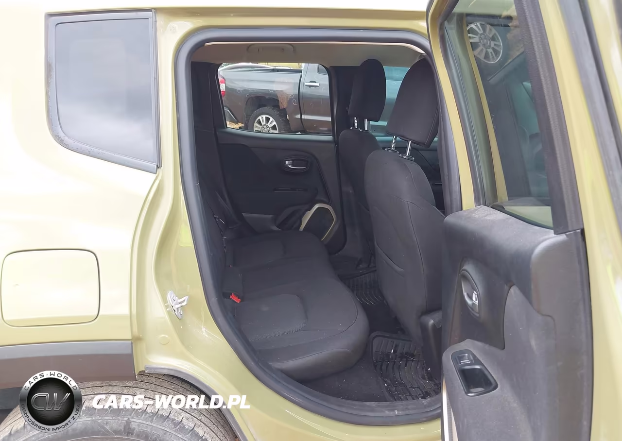 2015 Jeep Renegade Latitude VIN:ZACCJABT2FPB82651 - 8