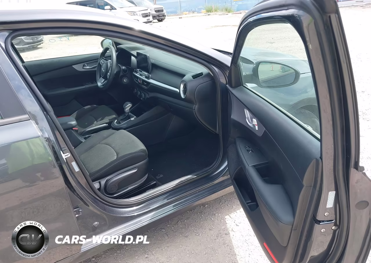 2024 Kia Forte Lxs VIN:3KPF24AD7RE768477 - 5