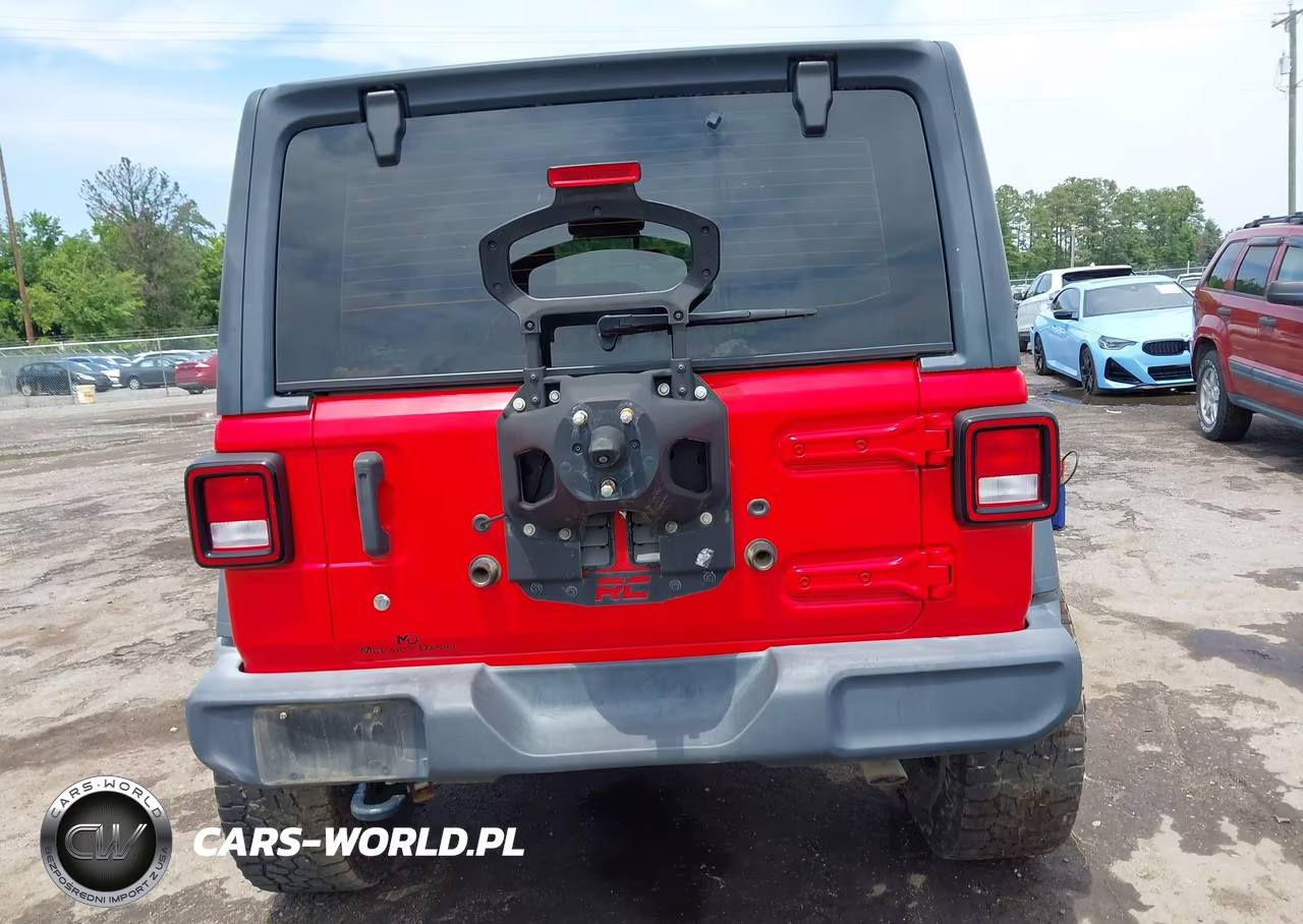 2018 Jeep Wrangler Unlimited Sport 4X4 VIN:1C4HJXDG9JW145746 - 16
