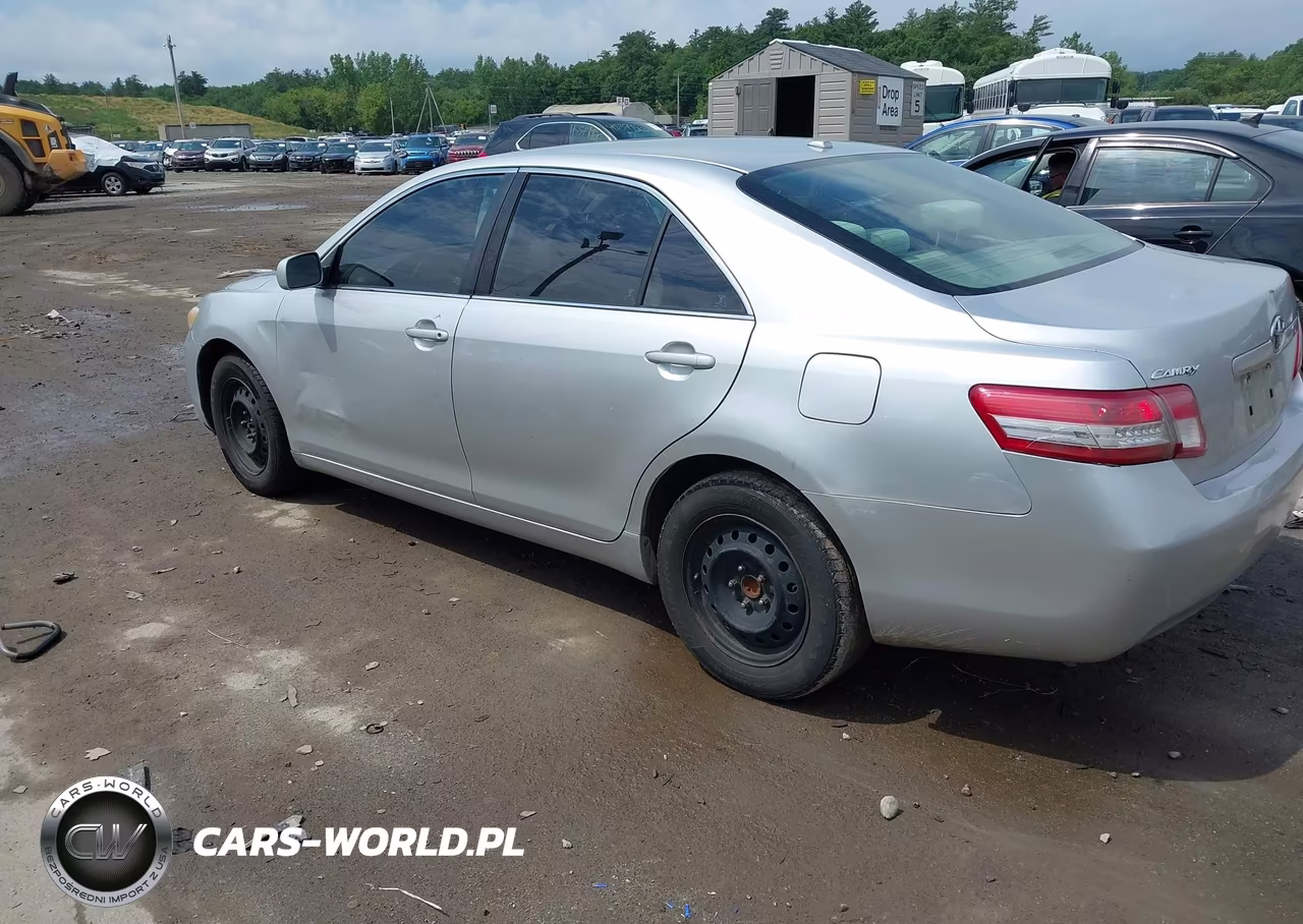 2010 Toyota Camry Le VIN:4T1BF3EK0AU055363 - 3