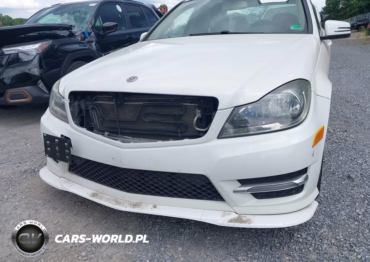 2013 Mercedes-Benz C 250 Sport VIN:WDDGF4HB6DR288091 - 16