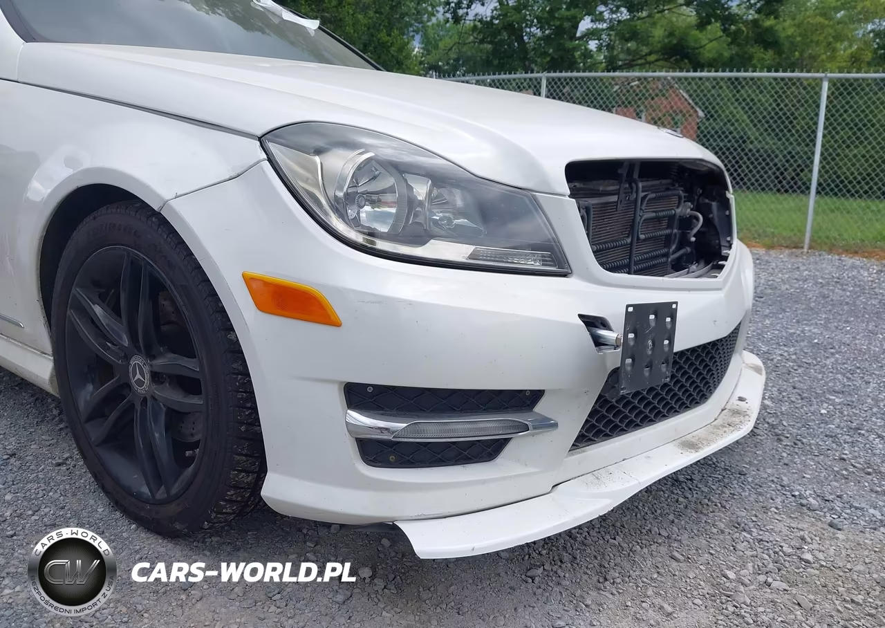 2013 Mercedes-Benz C 250 Sport VIN:WDDGF4HB6DR288091 - 17