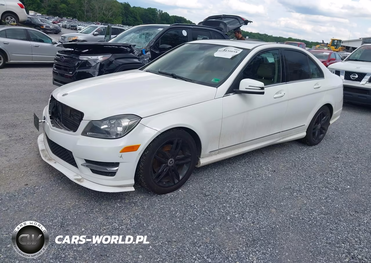 2013 Mercedes-Benz C 250 Sport VIN:WDDGF4HB6DR288091 - 2