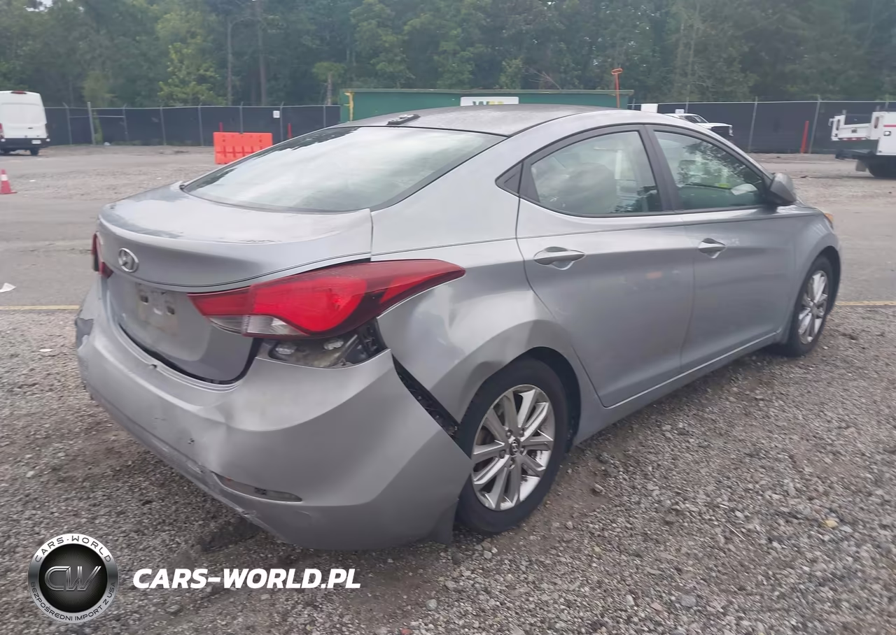 2016 Hyundai Elantra Se VIN:5NPDH4AE4GH659739 - 4