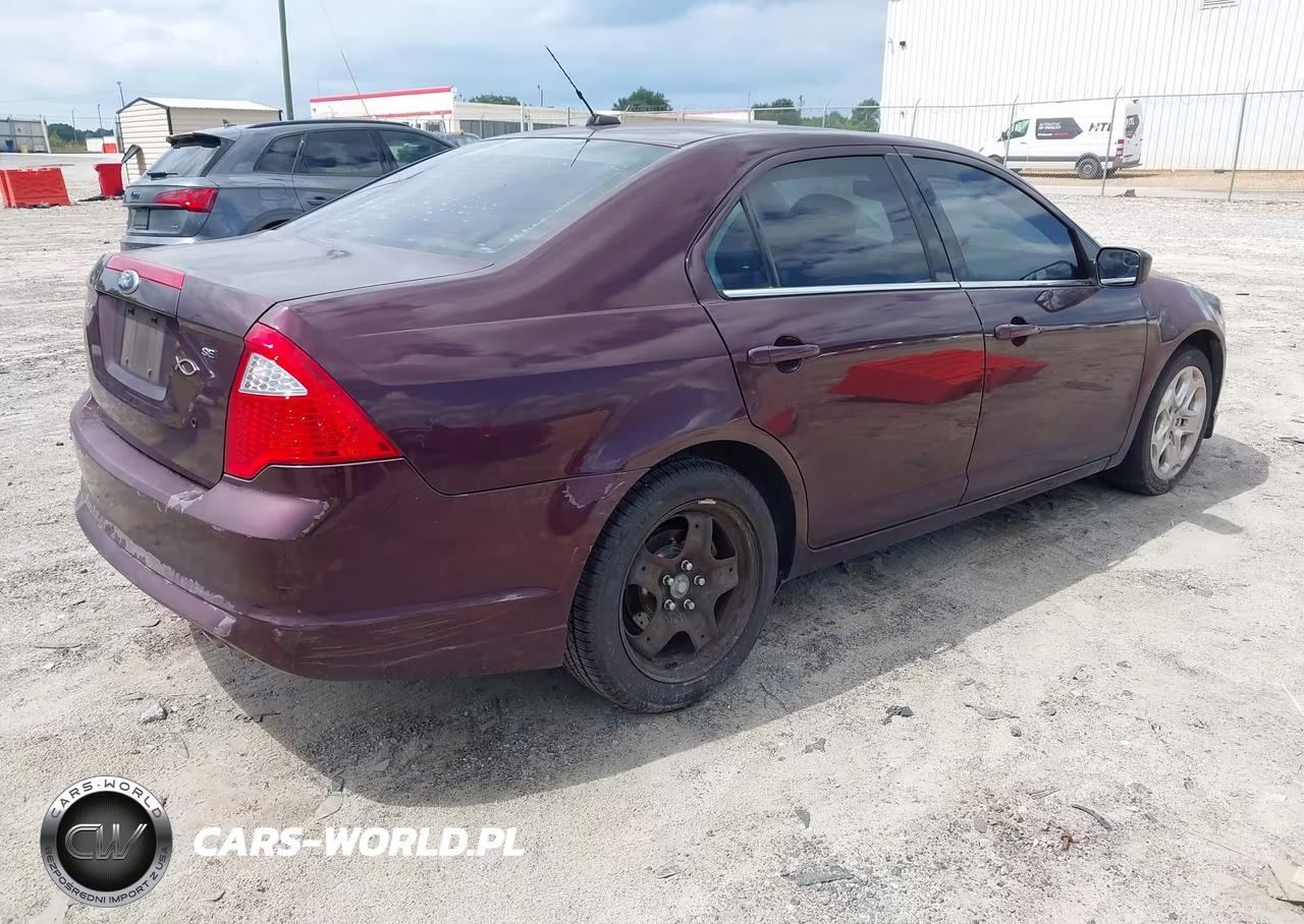 2011 Ford Fusion Se VIN:3FAHP0HA9BR119265 - 4