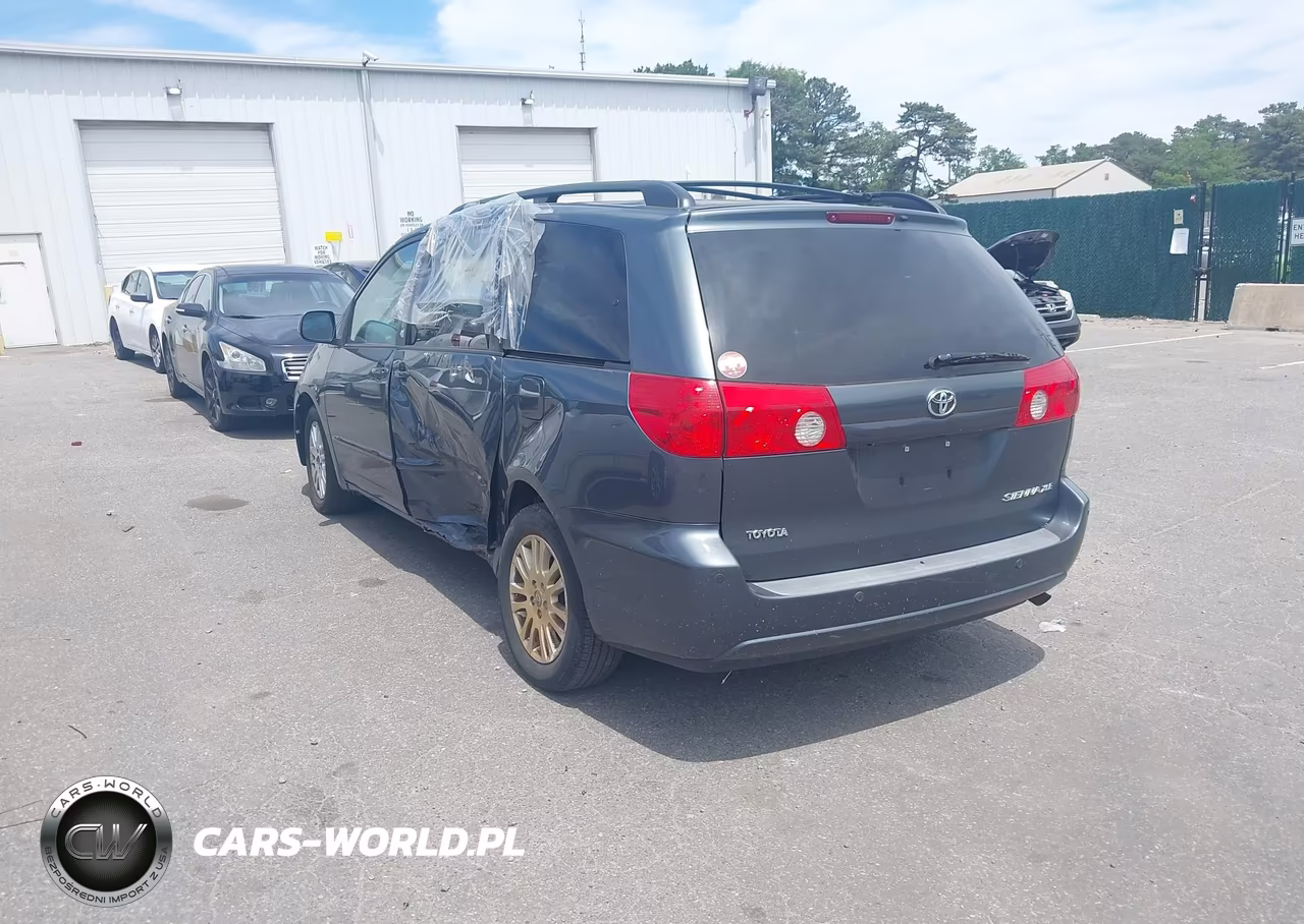 TOYOTA SIENNA VIN:5TDYK4CC7AS337726 - 3