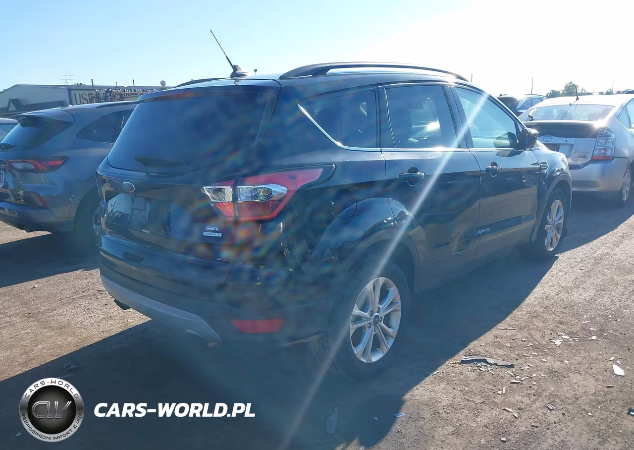 2018 Ford Escape Sel VIN:1FMCU0HD4JUD56837 - 4