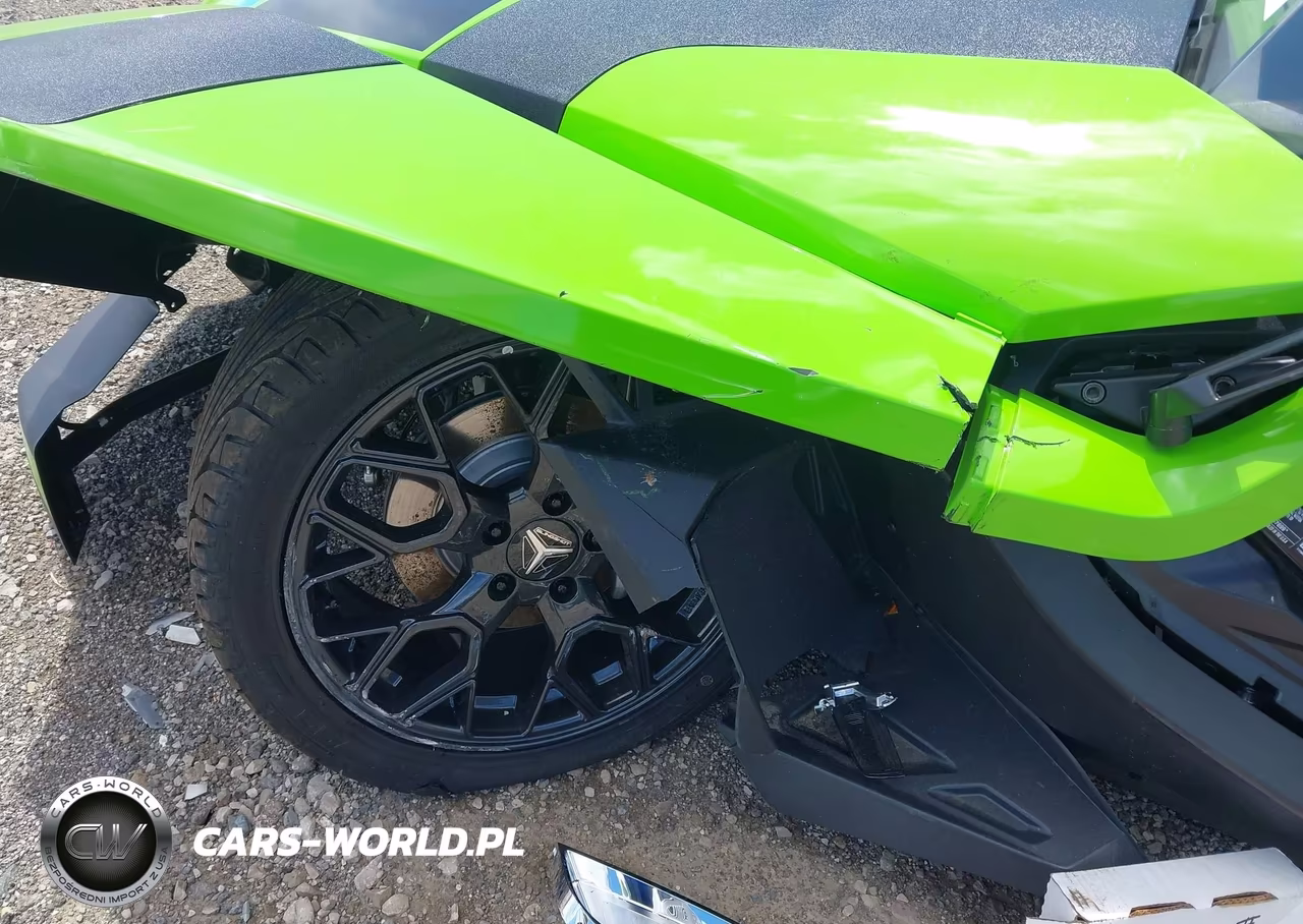 2025 Polaris Slingshot Sl VIN:57XAAPHD6S8167699 - 11
