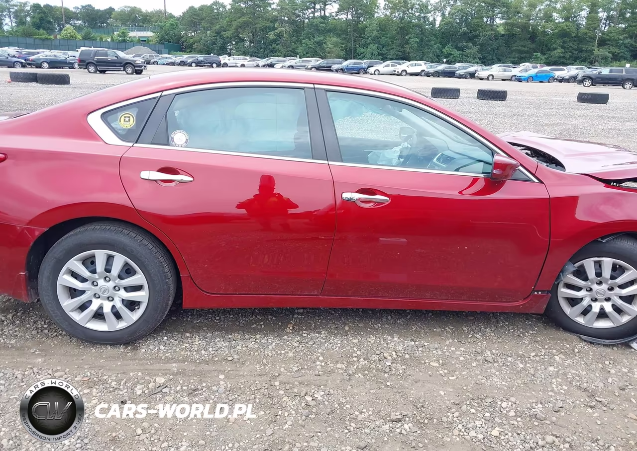 2018 Nissan Altima 2.5 S VIN:1N4AL3AP0JC178117 - 12