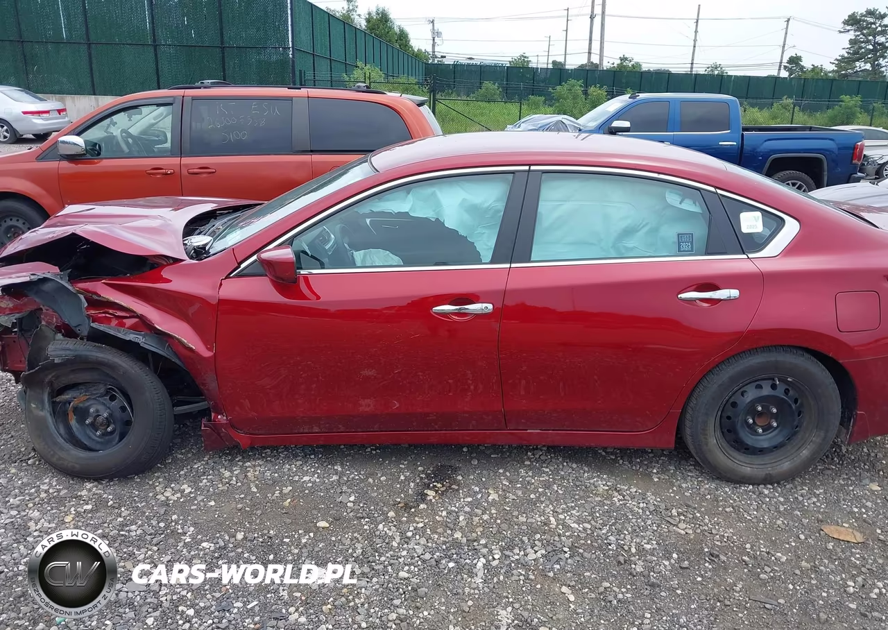 2018 Nissan Altima 2.5 S VIN:1N4AL3AP0JC178117 - 13
