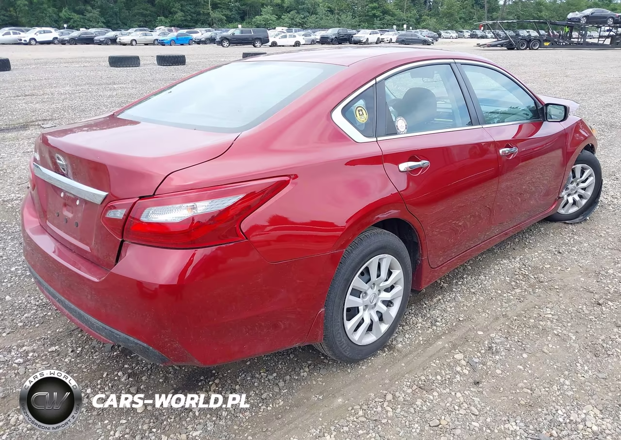 2018 Nissan Altima 2.5 S VIN:1N4AL3AP0JC178117 - 4