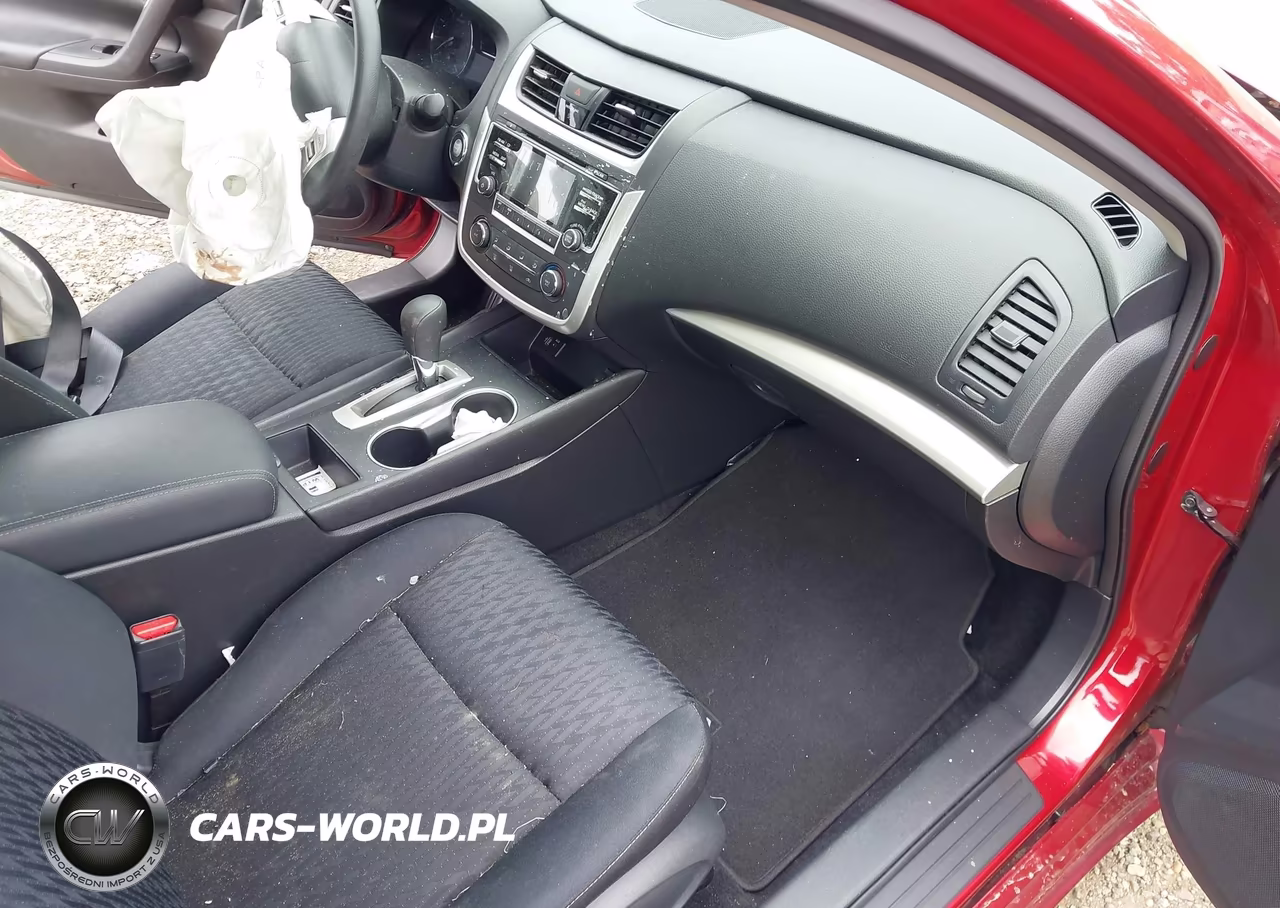 2018 Nissan Altima 2.5 S VIN:1N4AL3AP0JC178117 - 5