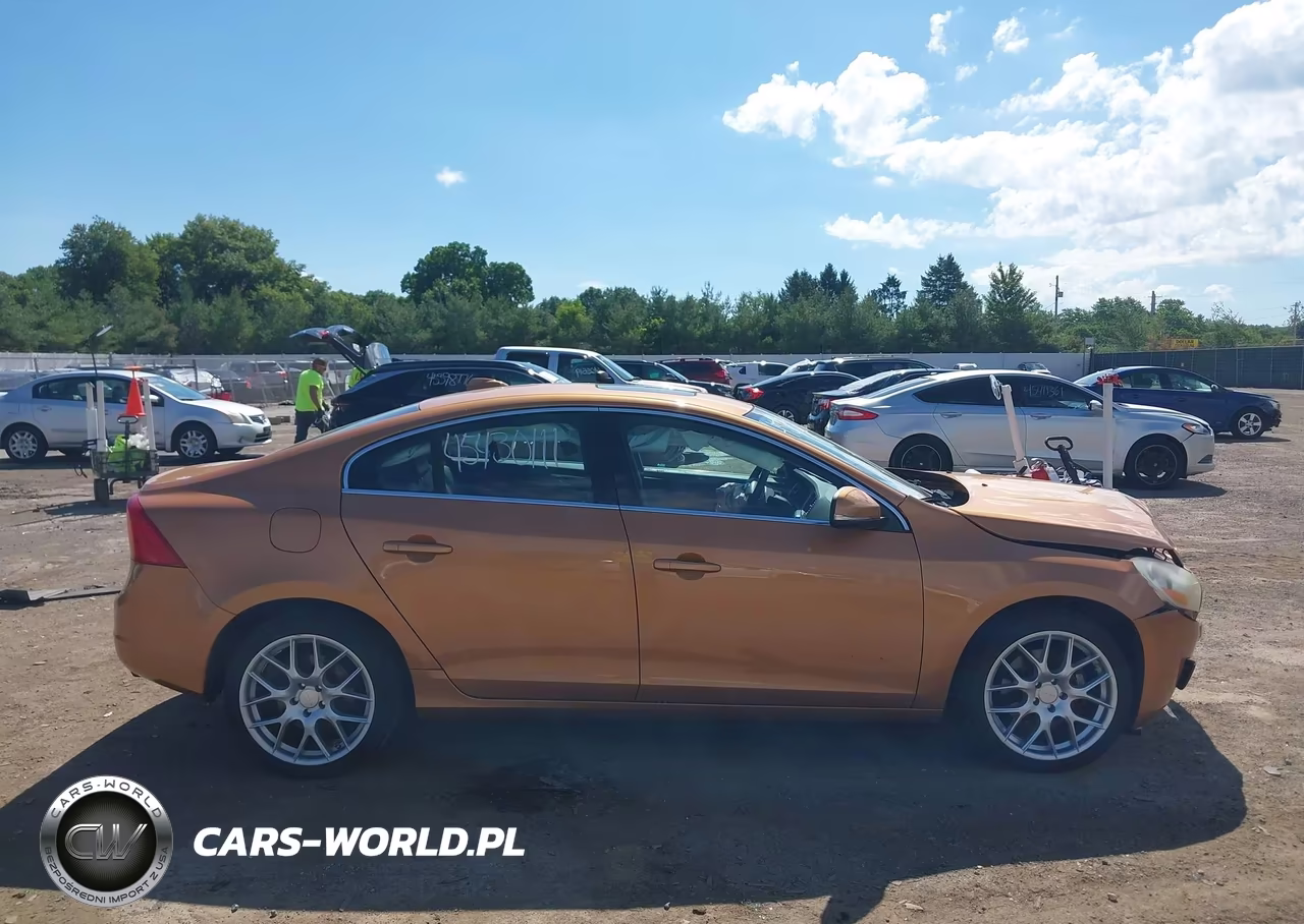 2011 Volvo S60 T6 VIN:YV1902FH0B2000677 - 13