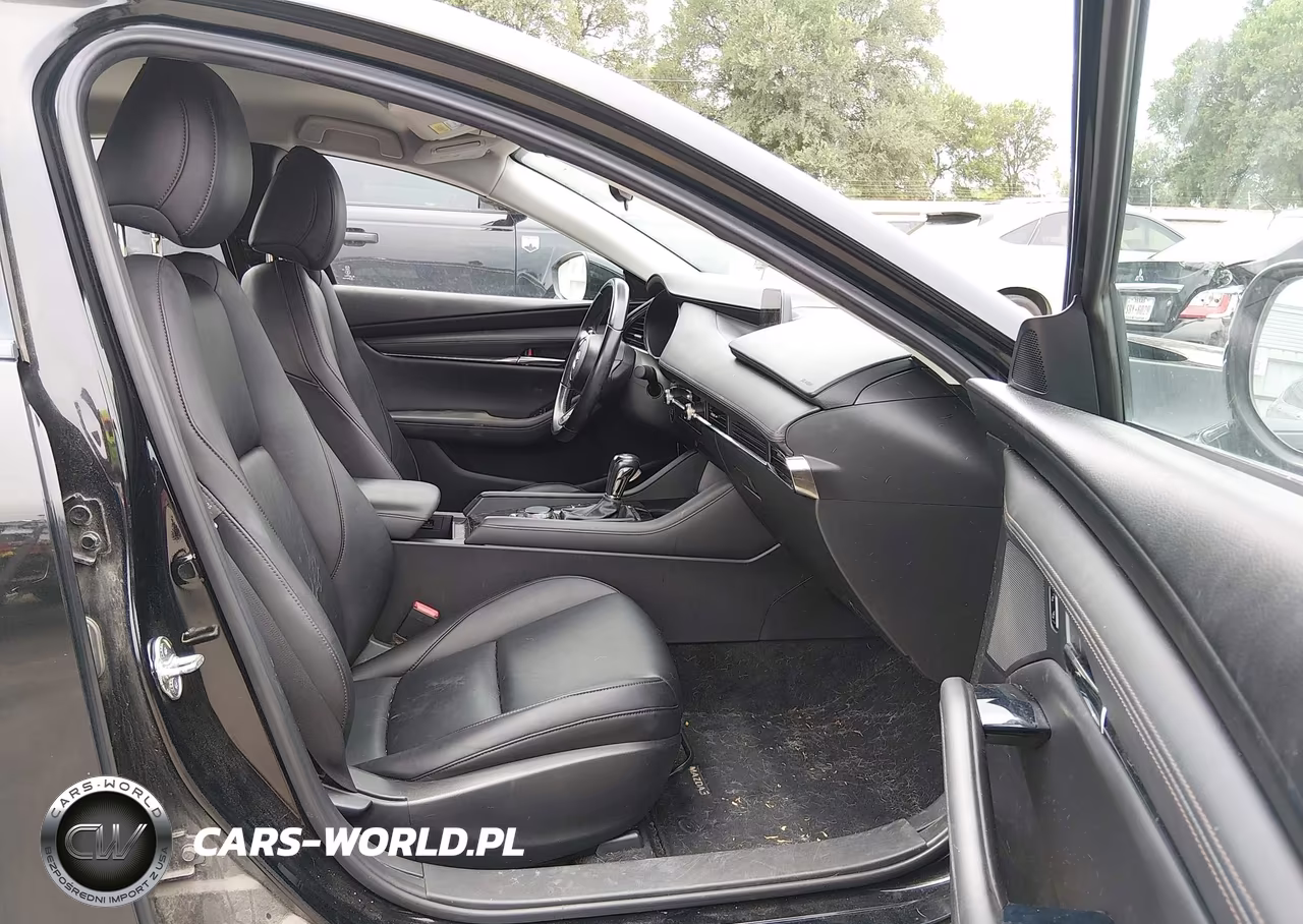 2019 Mazda Mazda3 Select Package VIN:JM1BPACL9K1107836 - 5
