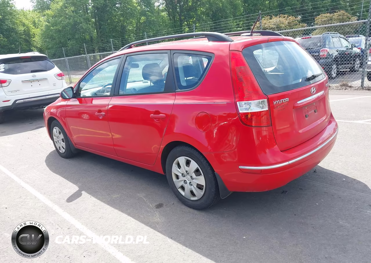 2010 Hyundai Elantra Touring Gls VIN:KMHDC8AE3AU058062 - 3