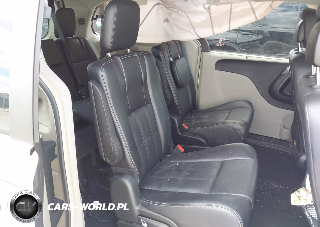 2015 Chrysler Town & Country Touring VIN:2C4RC1BG5FR520238 - 8