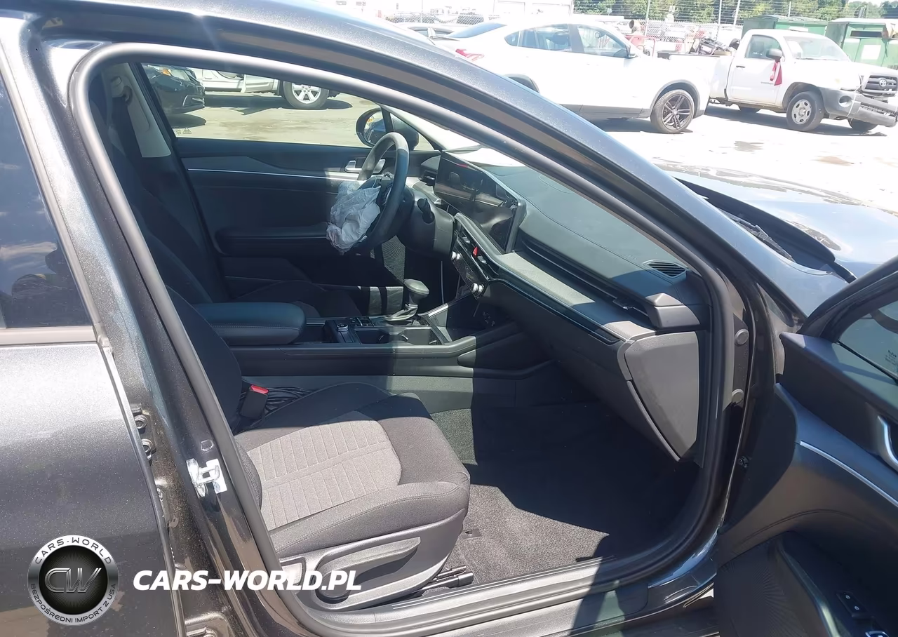 2025 Kia K5 Lxs VIN:KNAG24J71S5271213 - 5