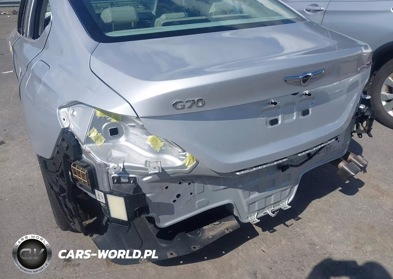 2019 Genesis G70 2.0T Advanced VIN:KMTG44LA2KU025137 - 18