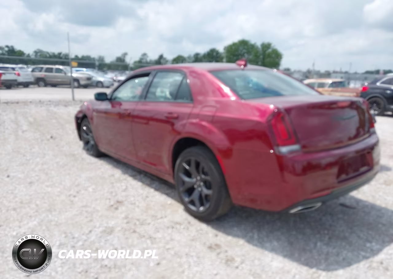 2023 Chrysler 300 Touring L VIN:2C3CCADG6PH652634 - 3