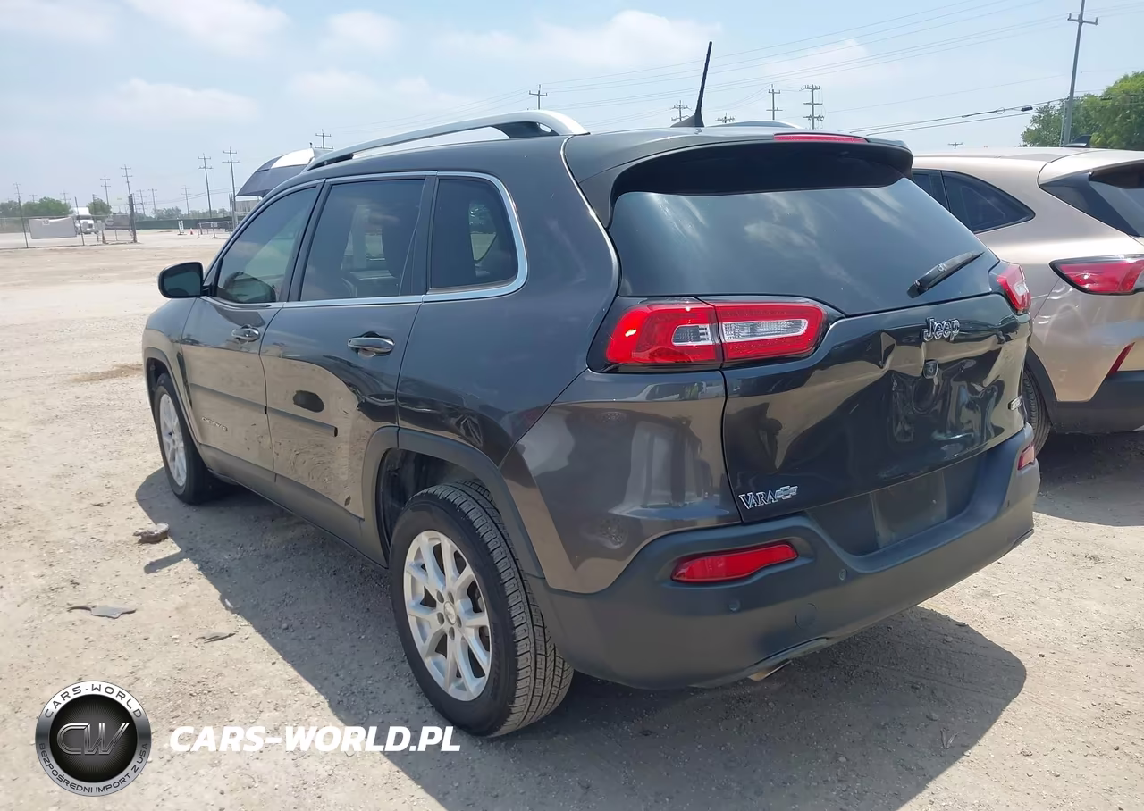 2017 Jeep Cherokee Latitude Fwd VIN:1C4PJLCB8HW640475 - 3