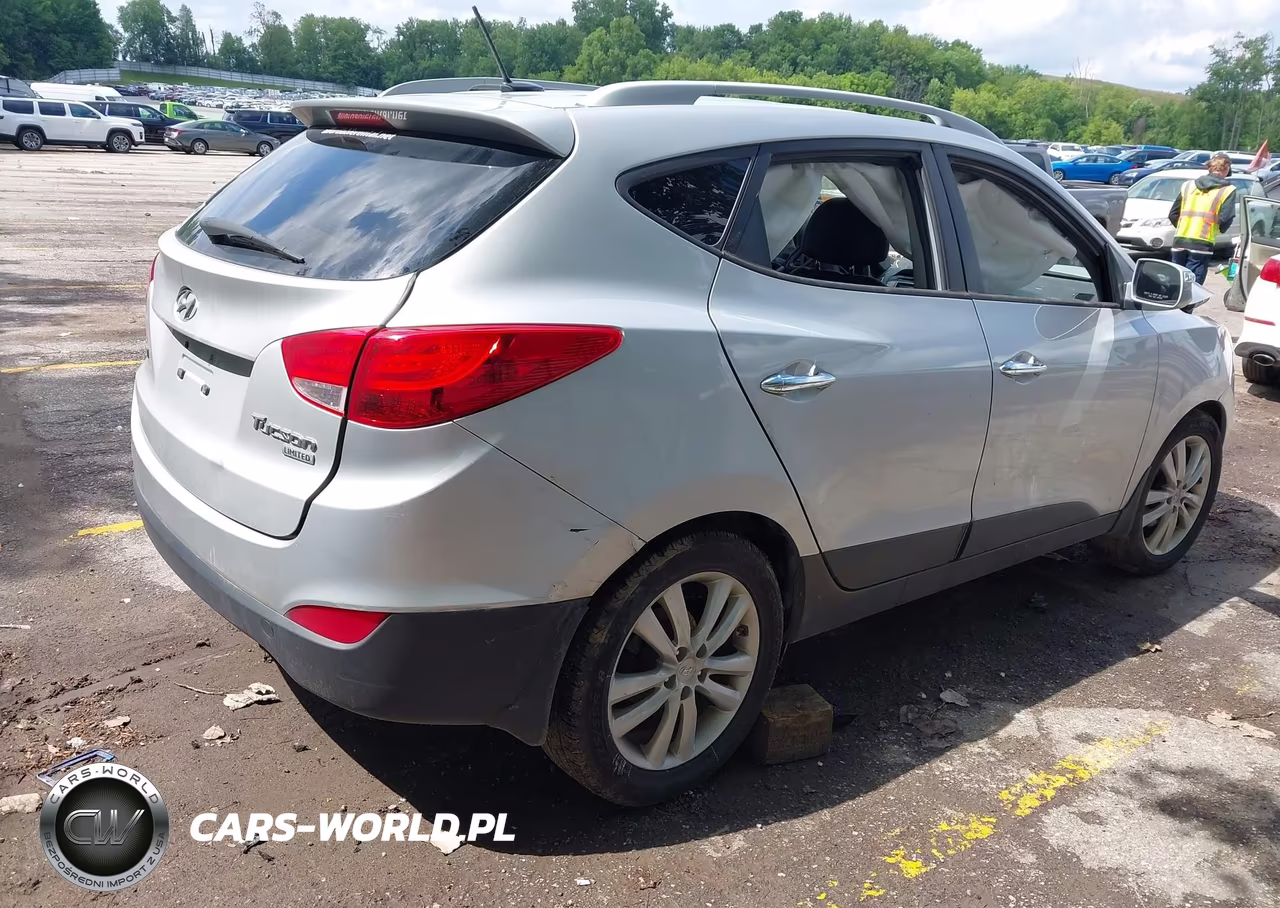 2012 Hyundai Tucson Limited VIN:KM8JU3AC4CU499462 - 4