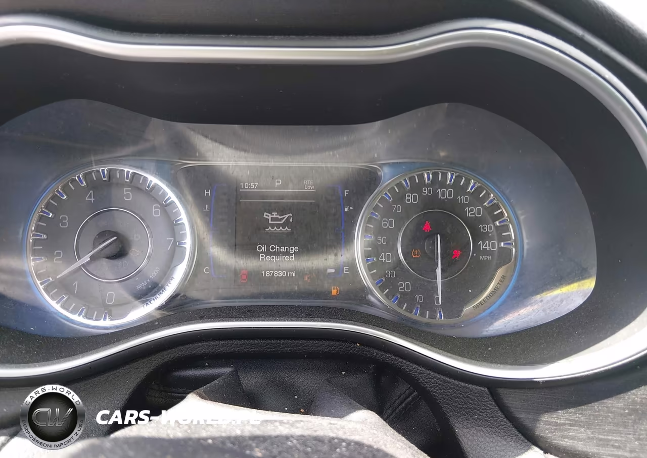 2015 Chrysler 200 Limited VIN:1C3CCCAB5FN713773 - 7