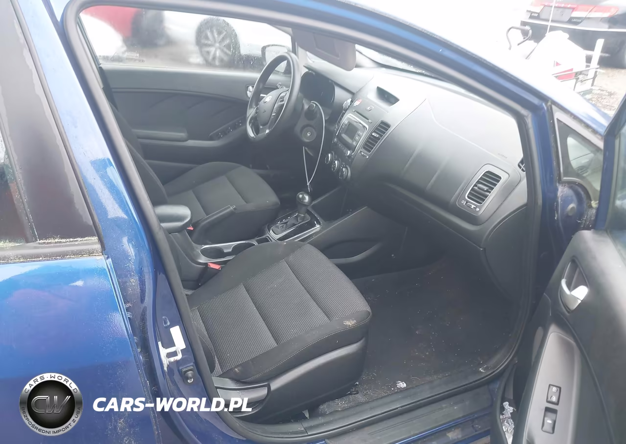 2017 Kia Forte Lx VIN:3KPFK4A79HE093837 - 5