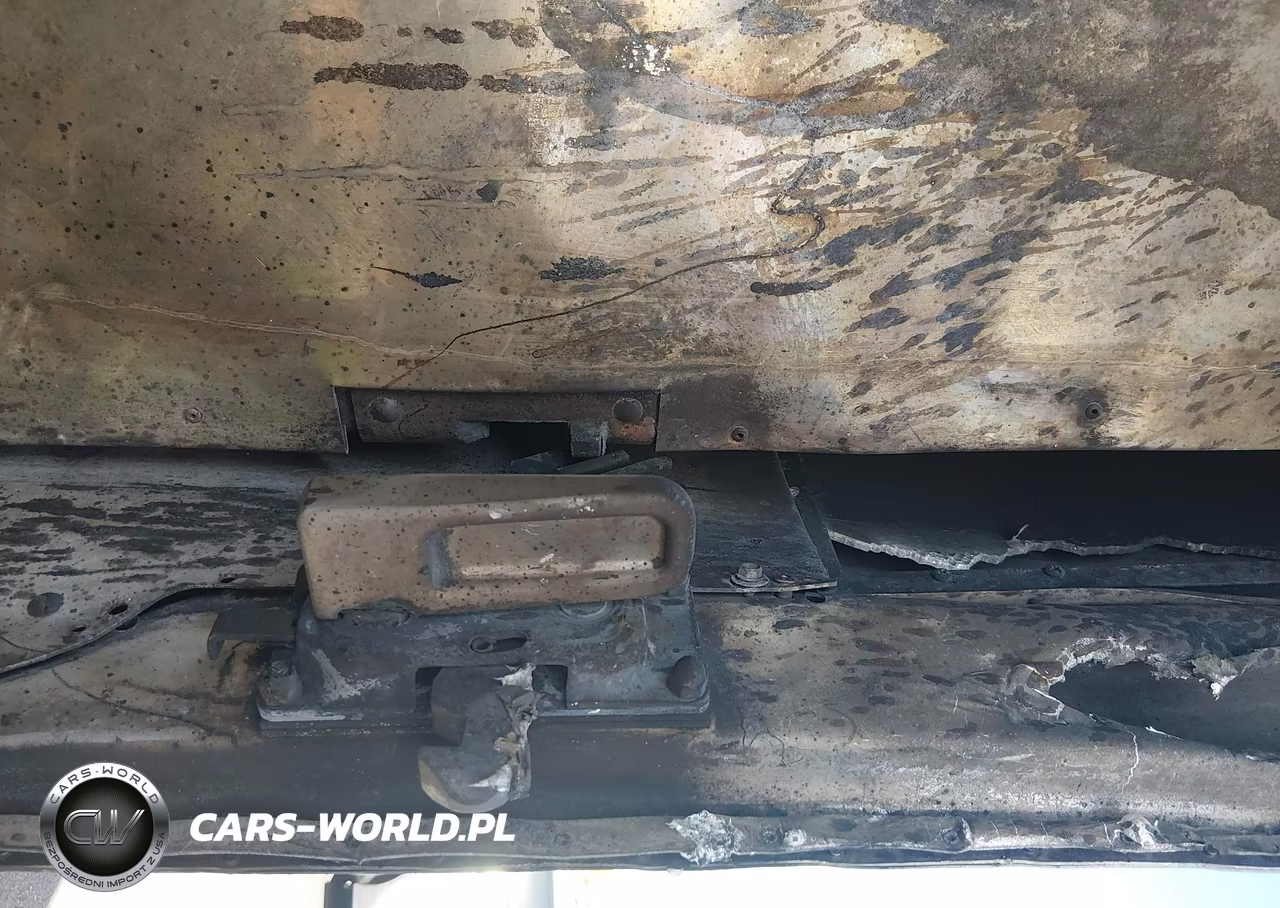 1985 Chevrolet P30 VIN:1GBJP32M4F3338028 - 9