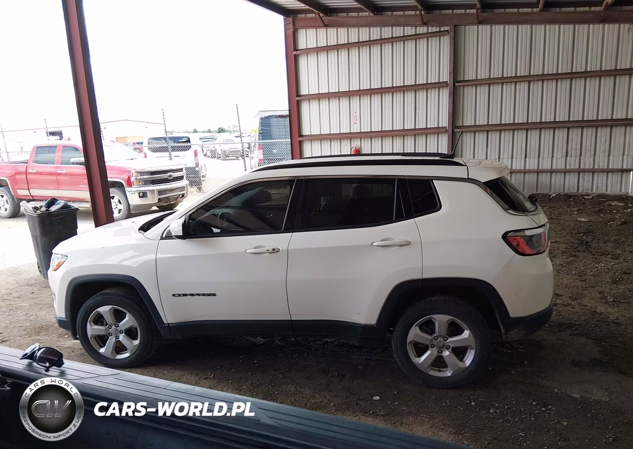 2019 Jeep Compass Latitude 4X4 VIN:3C4NJDBB9KT849140 - 15