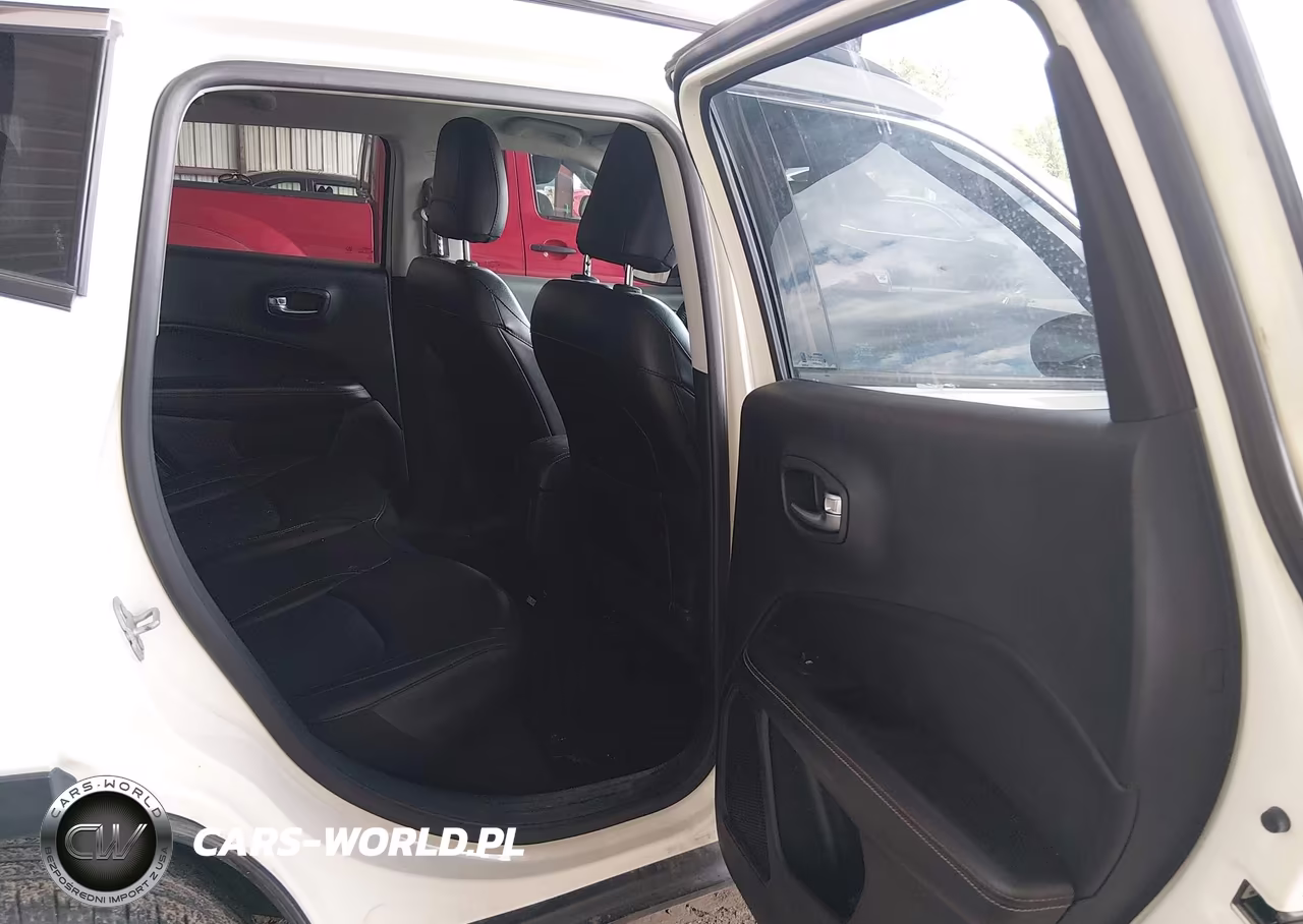 2019 Jeep Compass Latitude 4X4 VIN:3C4NJDBB9KT849140 - 8