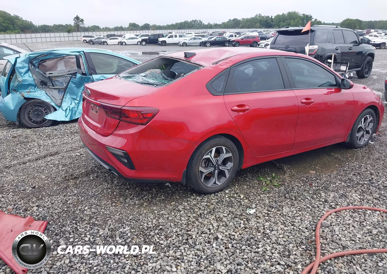 2021 Kia Forte Lxs VIN:3KPF24AD8ME311671 - 4
