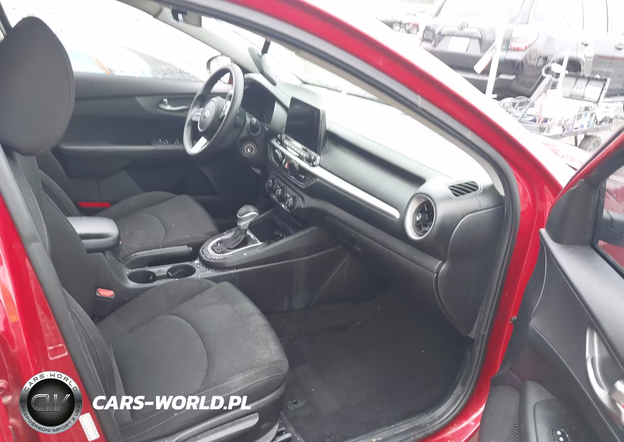 2021 Kia Forte Lxs VIN:3KPF24AD8ME311671 - 5