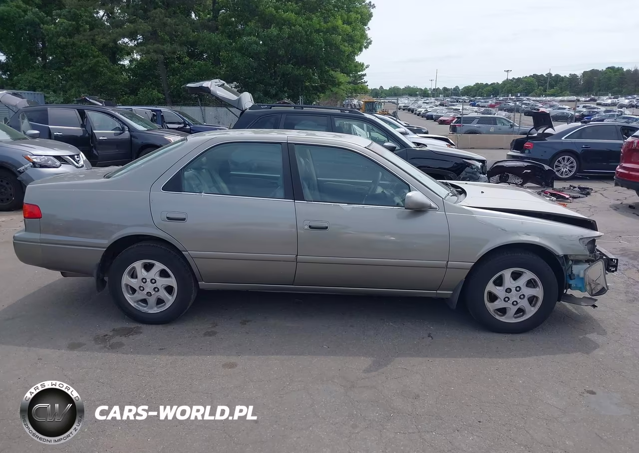 2000 Toyota Camry Le VIN:JT2BG22K1Y0524437 - 14