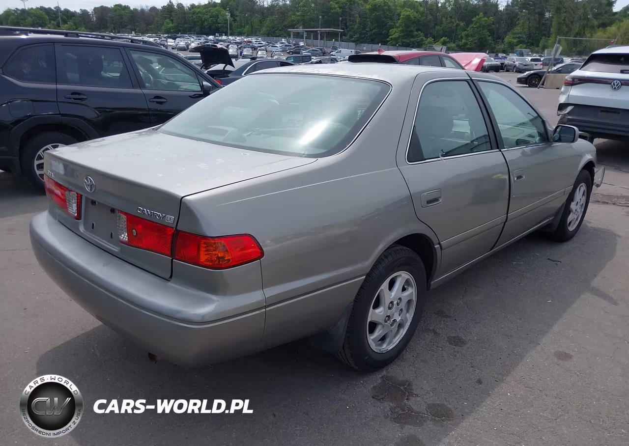 2000 Toyota Camry Le VIN:JT2BG22K1Y0524437 - 4