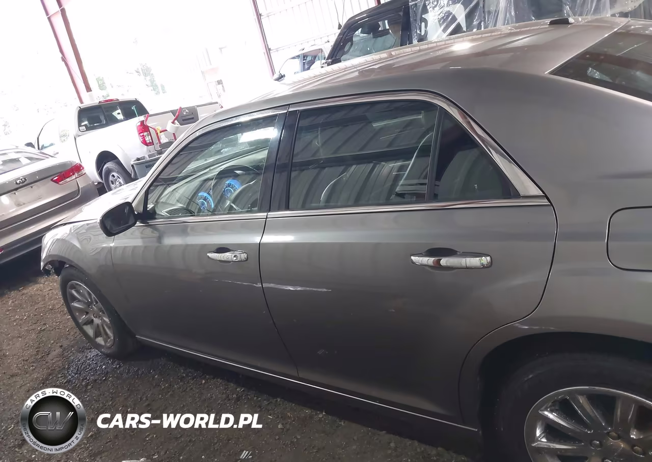 2012 Chrysler 300 Limited VIN:2C3CCACG1CH249463 - 15
