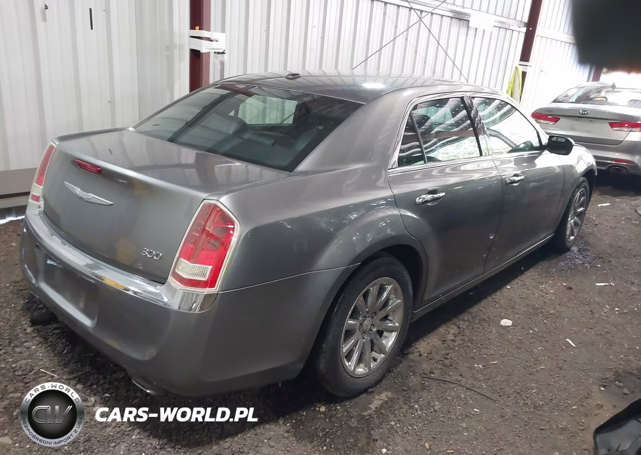 2012 Chrysler 300 Limited VIN:2C3CCACG1CH249463 - 4