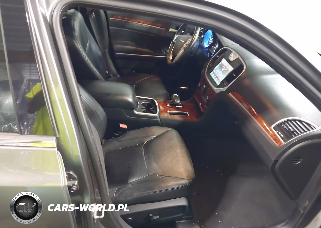 2012 Chrysler 300 Limited VIN:2C3CCACG1CH249463 - 5