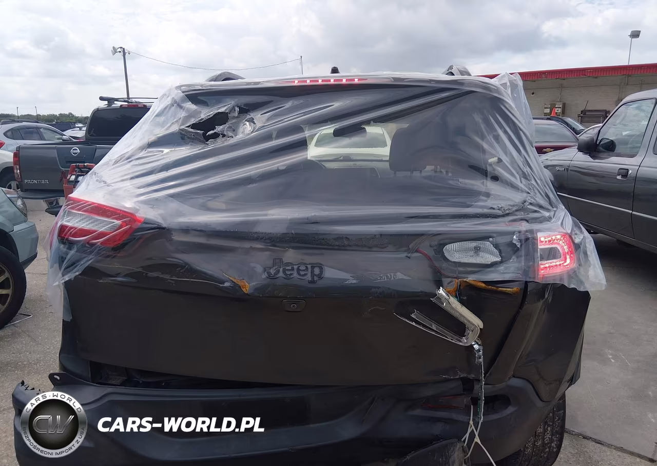 2016 Jeep Cherokee Altitude VIN:1C4PJLABXGW351003 - 16