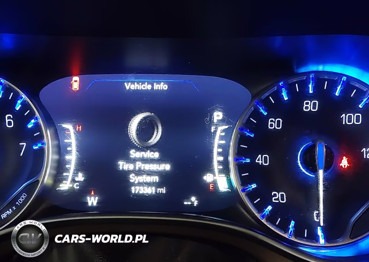 2017 Chrysler Pacifica Touring-L Plus VIN:2C4RC1EG9HR635715 - 7