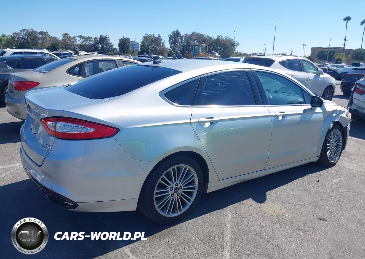 2014 Ford Fusion Se VIN:3FA6P0H94ER301554 - 4