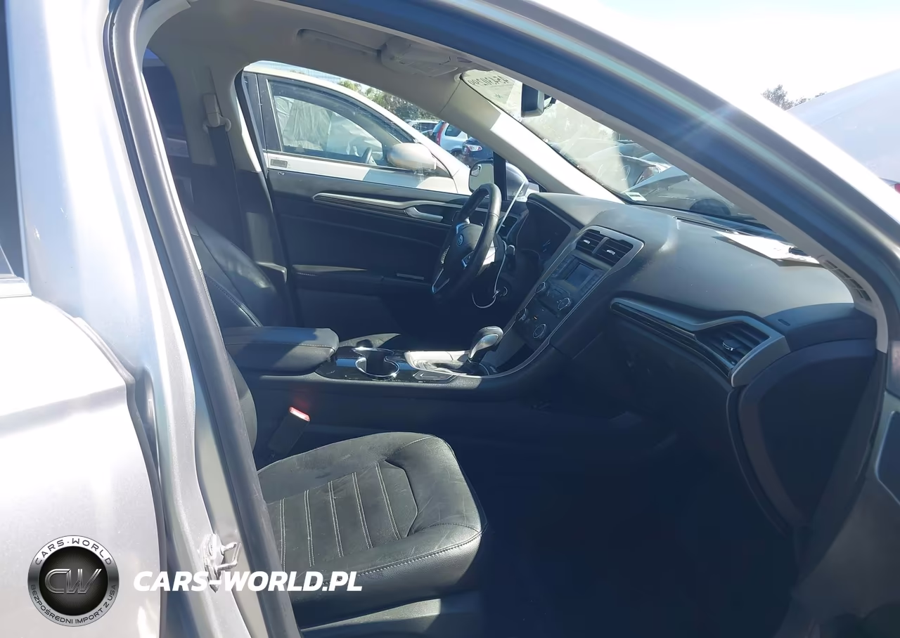 2014 Ford Fusion Se VIN:3FA6P0H94ER301554 - 5