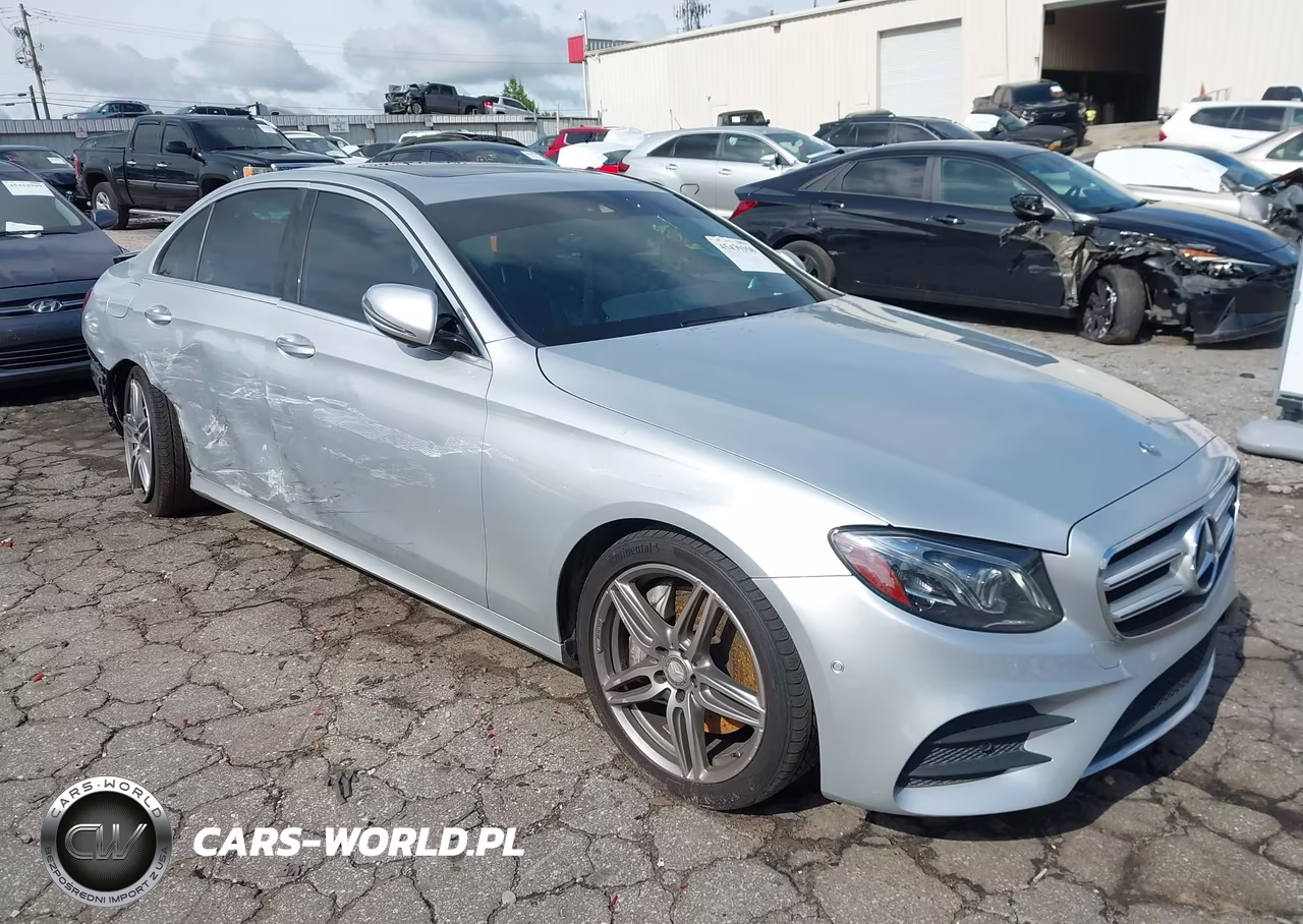 2017 Mercedes-Benz E 300 – zdjęcie 1 z 16