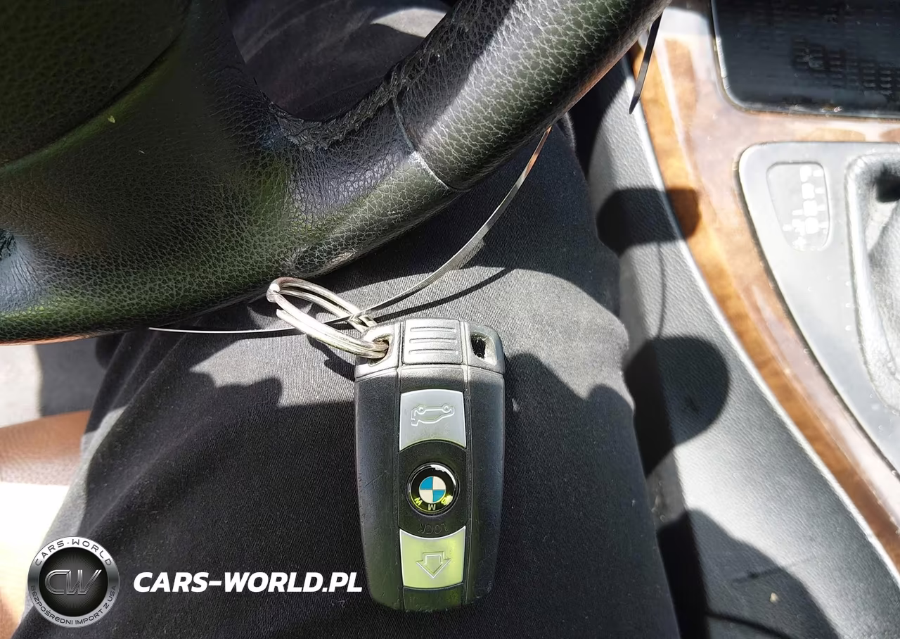 2010 BMW 328I VIN:WBAPH7G57ANM51221 - 11