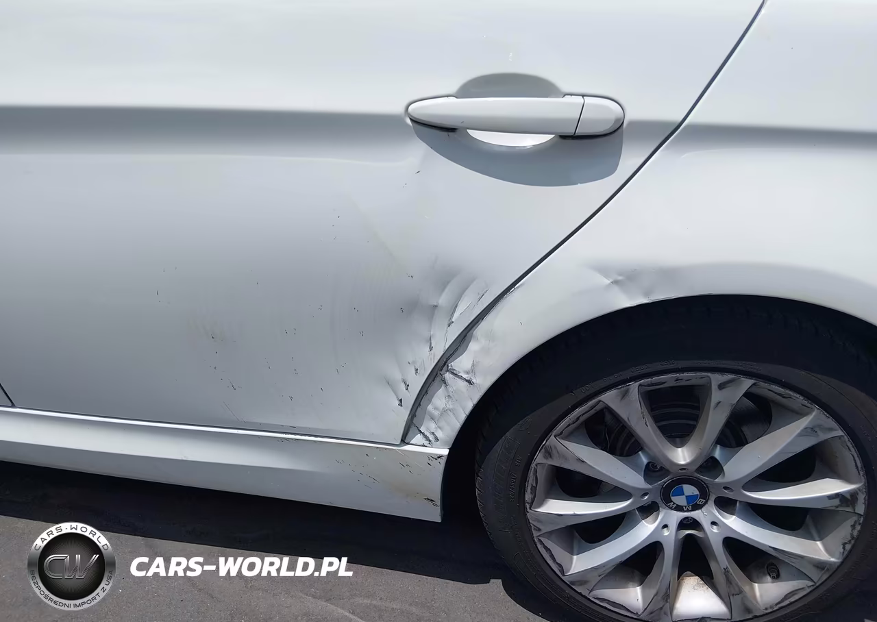 2010 BMW 328I VIN:WBAPH7G57ANM51221 - 6