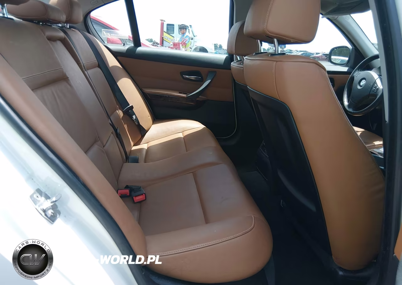 2010 BMW 328I VIN:WBAPH7G57ANM51221 - 8