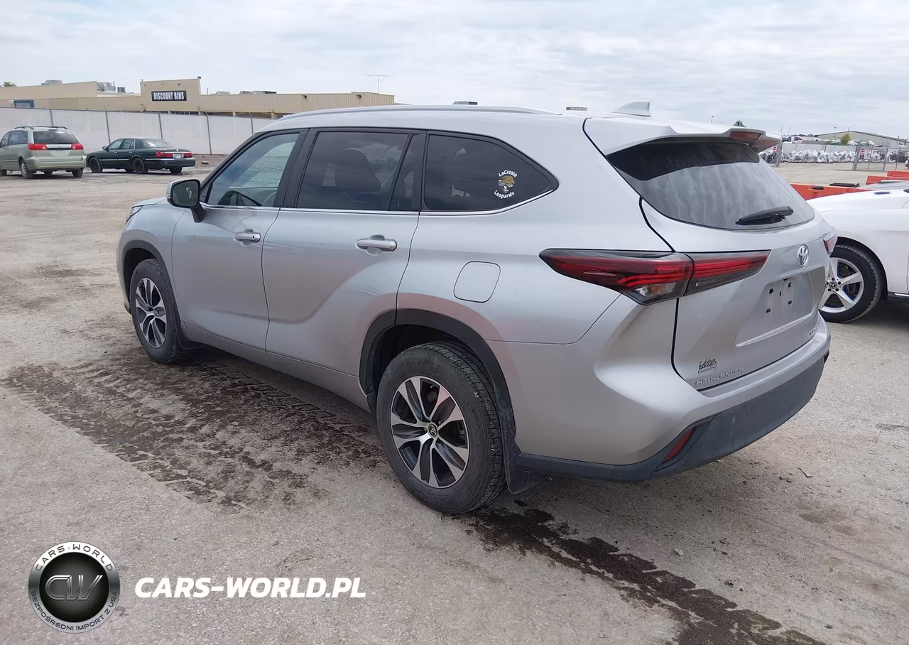 2024 Toyota Highlander Xle VIN:5TDKDRBH6RS531766 - 3