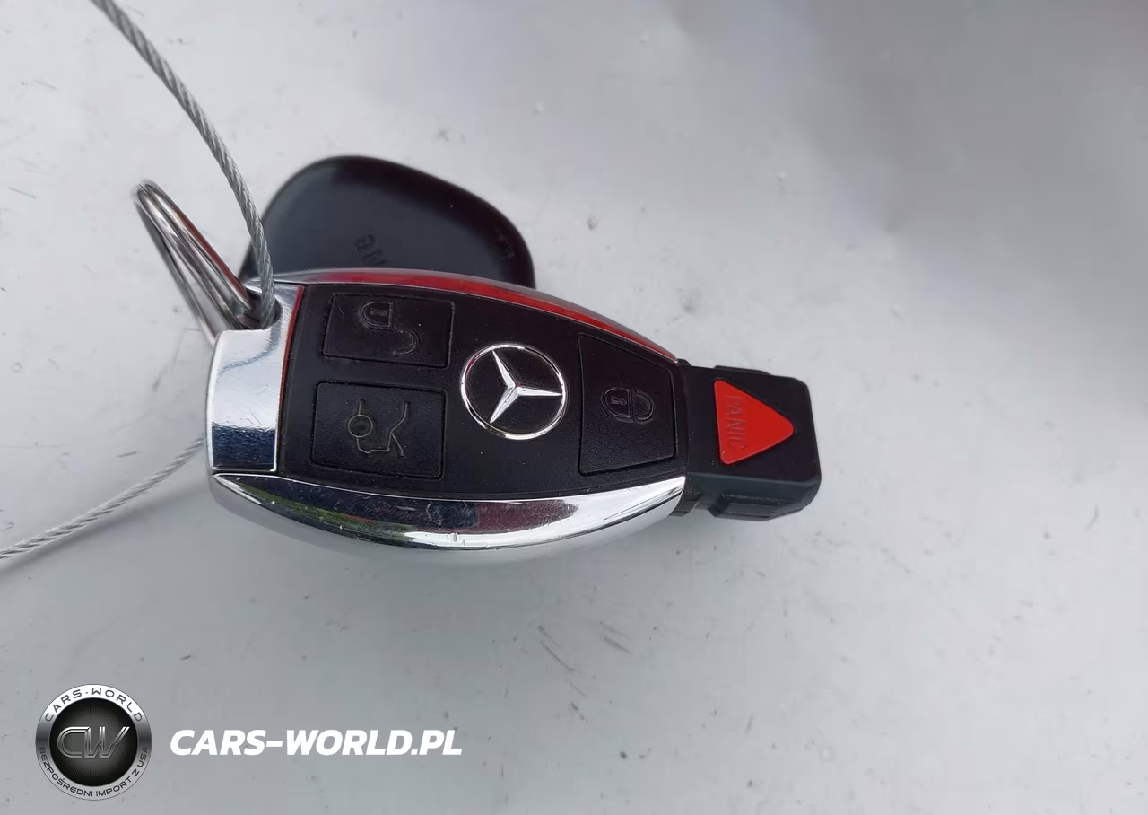 2018 Mercedes-Benz C 300 4Matic VIN:WDDWF4KB4JR344982 - 11